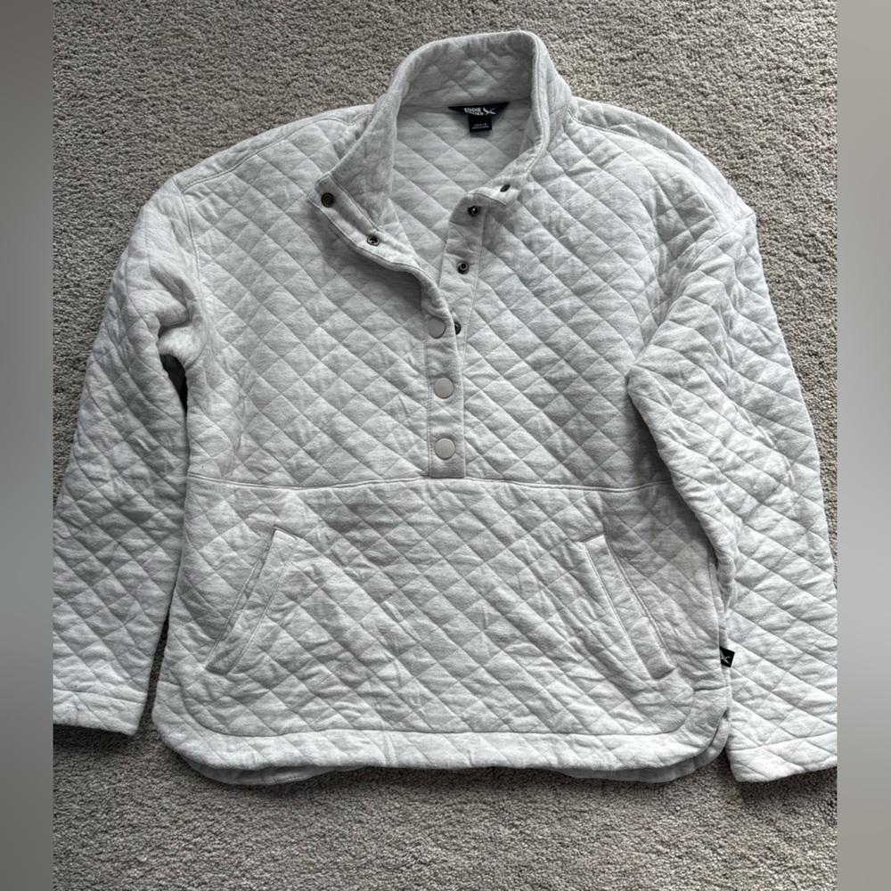 Eddie Bauer Quilted Light Gray Pullover Size S